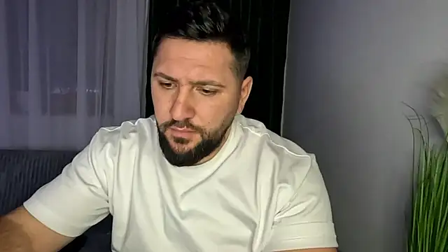 Gold_Alpha_Boy live sex cam