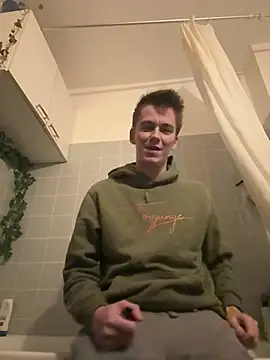 Toyjungee's cam snapshot