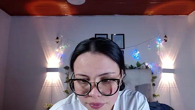 Megan_05_'s cam snapshot