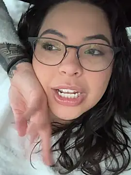 KittyTatts's cam snapshot