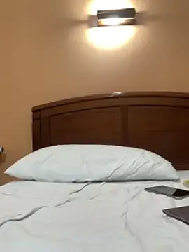 Albanian_Goat_WhiteHammer's cam snapshot