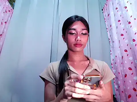 JASMINE_BIGCOCK's cam snapshot