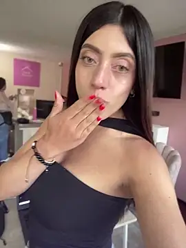 ElectraPink_'s cam snapshot