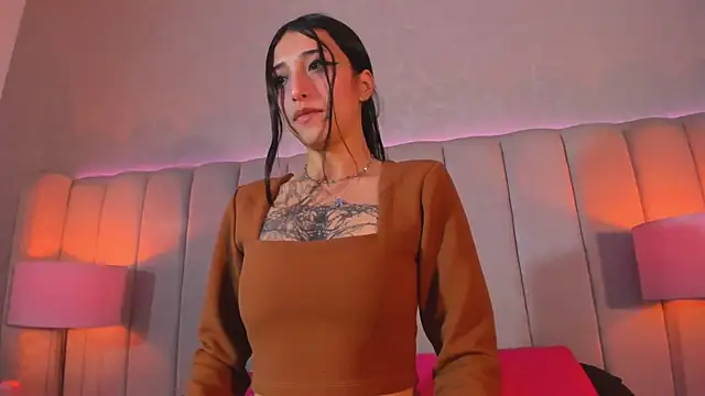 Evabellee's cam snapshot