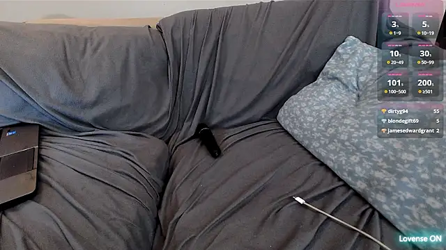 EmoDream1998's cam snapshot