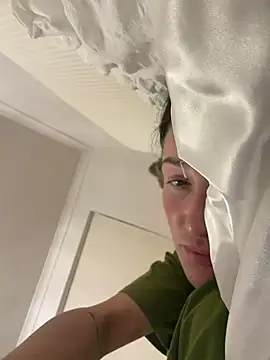 Remirosee's cam snapshot