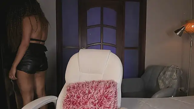 nayah__ live sex cam