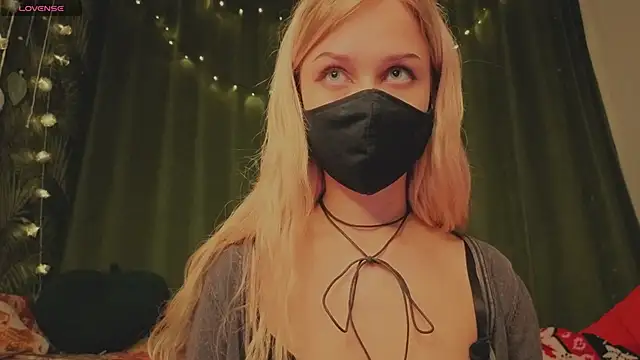 EternalOphelia's cam snapshot