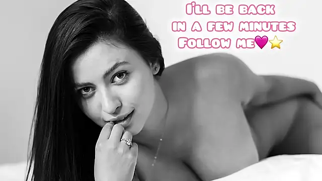 Sara_Squirting_Heels's cam snapshot