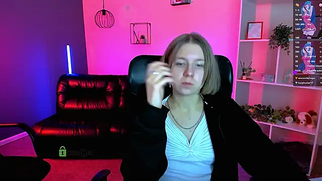 gloria_bubble's cam snapshot