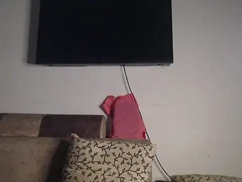 Virgin_Aisha's cam snapshot