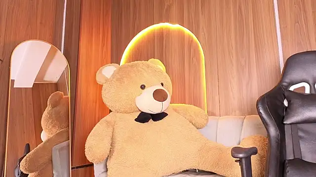 Alina_b_'s cam snapshot