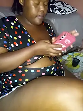 BigBootyBitch96 live sex cam