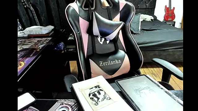 Maki_Zein_'s cam snapshot