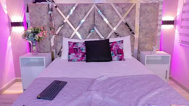 LolaGray__'s cam snapshot