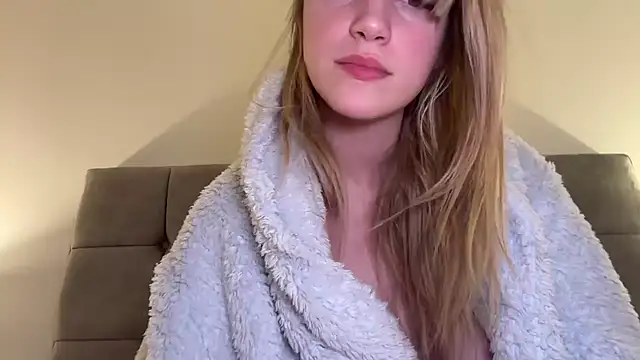 LustfulLuna_'s cam snapshot