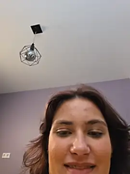 MiaRides19's cam snapshot