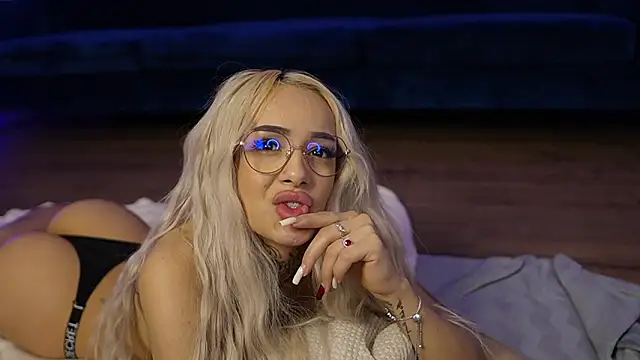 blondie_muller's cam snapshot