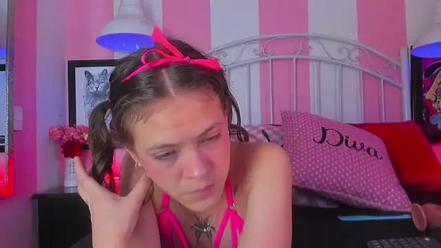 Liah_Grey8's cam snapshot