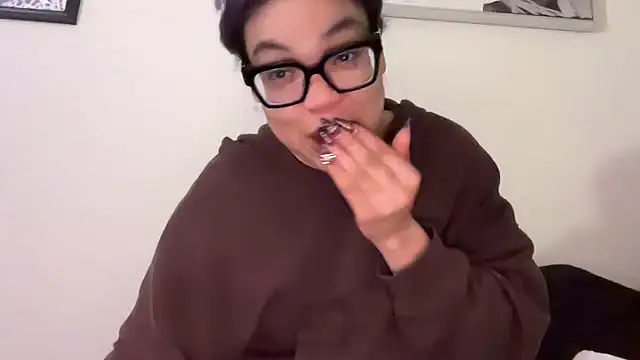 zahrabliss's cam snapshot