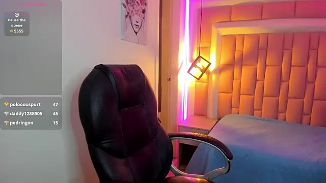 Amelia_Lopez24's cam snapshot