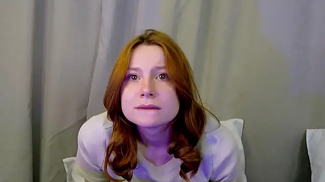 Lola_Raivis_'s cam snapshot