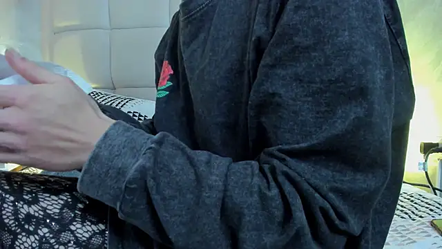 Hecatee_77 live sex cam