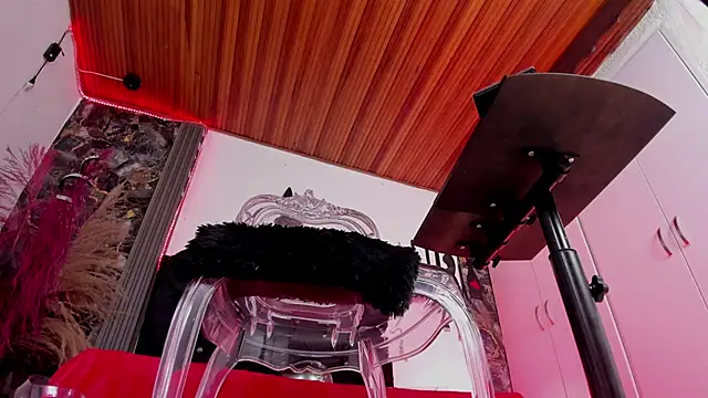 Halley_Ravenn's cam snapshot