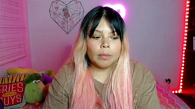 EllieMoonX's cam snapshot