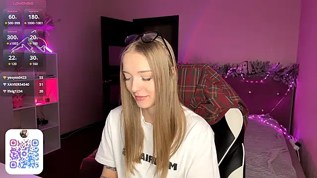 EvaPeace's cam snapshot