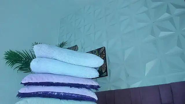 Hellen_Sky's cam snapshot