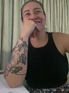 HealingHoney's cam snapshot