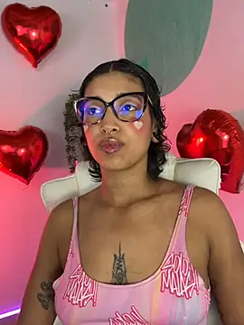 LollaByer's cam snapshot