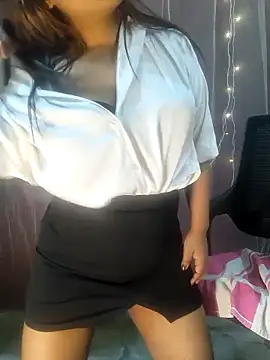 skylarmaexo_love's cam snapshot