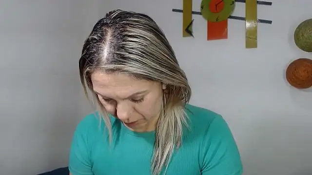 Chantal_hott's cam snapshot