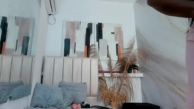 kayna_gomez's cam snapshot