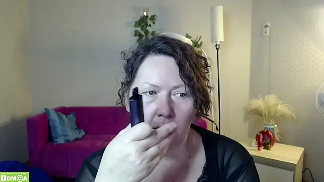 milf_hornys's cam snapshot