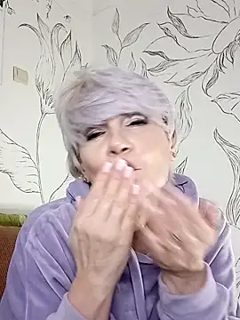 Catty_Lady's cam snapshot