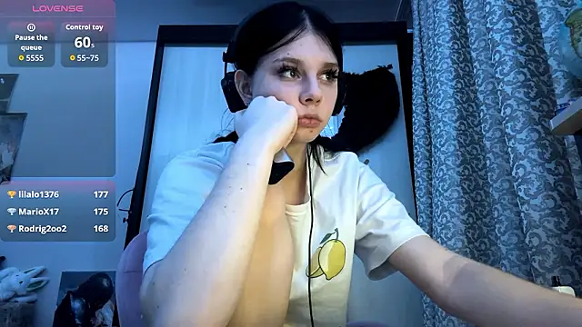 AnGallo's cam snapshot