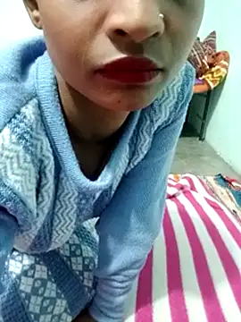 A-L-I-M-A's cam snapshot