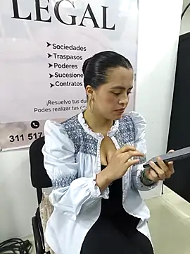 ALEJA__22's cam snapshot