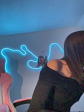 PrettyAmber's cam snapshot