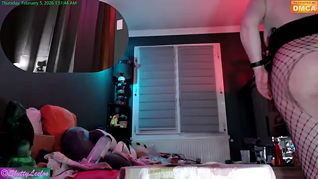 MissSluttyLeeloo's cam snapshot