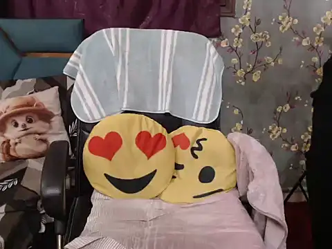 Sexy_annya2's cam snapshot