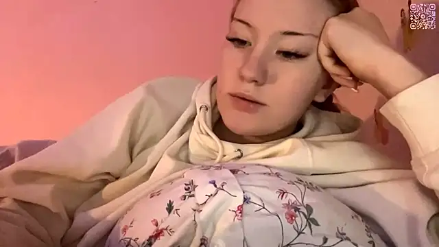 PandaFluff's cam snapshot