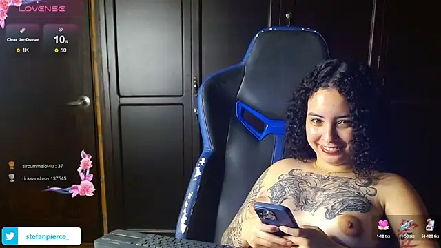 jaydensalvatore_'s cam snapshot