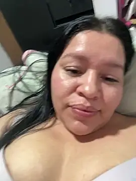 Lovelipsbig's cam snapshot