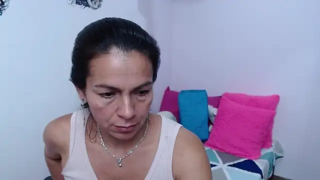 camilavargas_'s cam snapshot