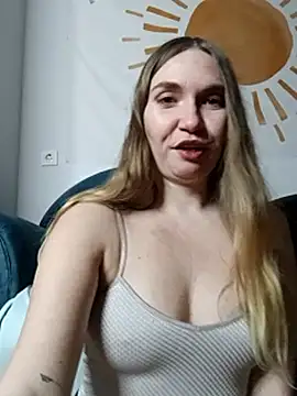 KisaVixen's cam snapshot