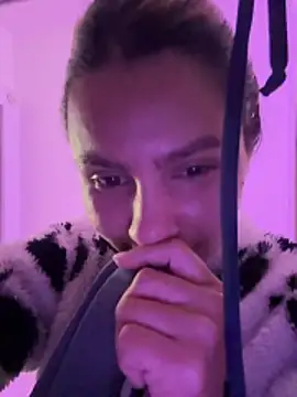 SofiaG_'s cam snapshot